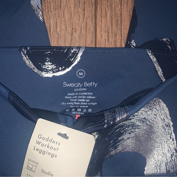 Sweaty Betty Goddess 7/8 Leggings Size Medium Navy Blue Silver Metallic NWT - Picture 4 of 5